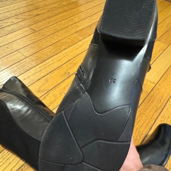 Tall Leather Boots Size 39 Black (US 8.5) - Picture 3 of 4